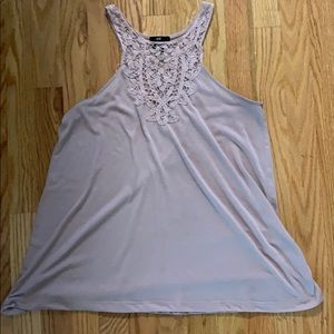 Pink tank top with lace design